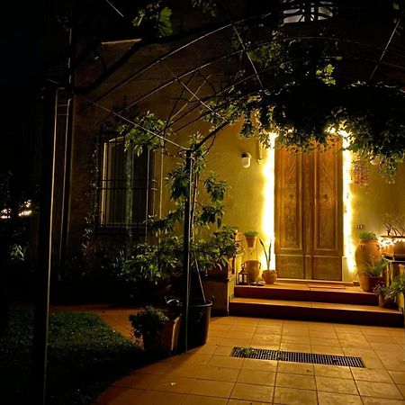 Caligo Bed & Breakfast ลาสเปเซีย ภายนอก รูปภาพ