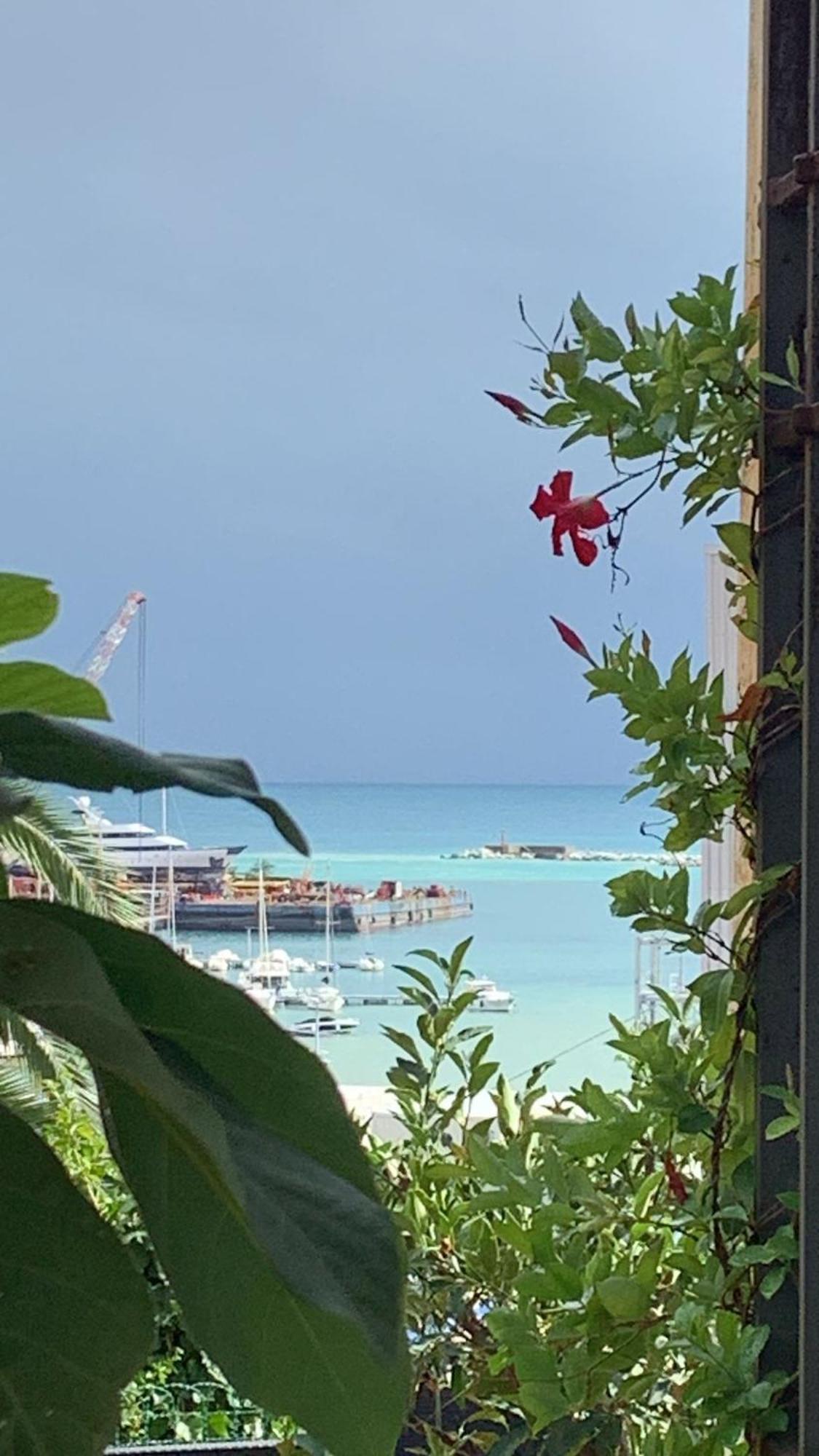 Caligo Bed & Breakfast ลาสเปเซีย ภายนอก รูปภาพ